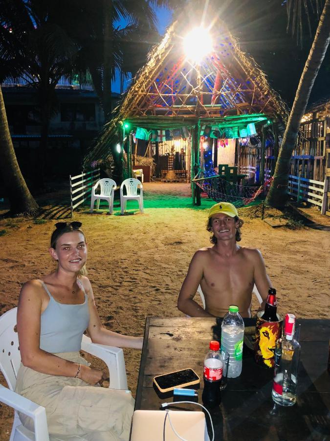 Honey Beach Негомбо Екстер'єр фото